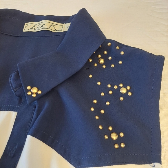 Chloe K Cream Navy Studded Sleeveless Sheer Moto Top Button Up Blouse Size Small - Picture 4 of 12